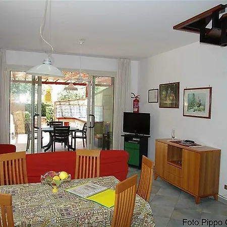 6 Posti Villa *